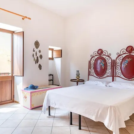 Casa San Bartolo * Città di Lipari